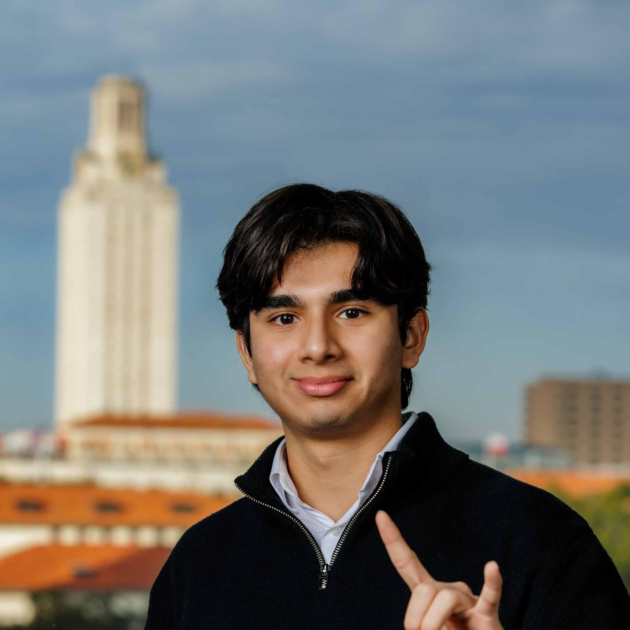 Arturo Garcia Headshot1